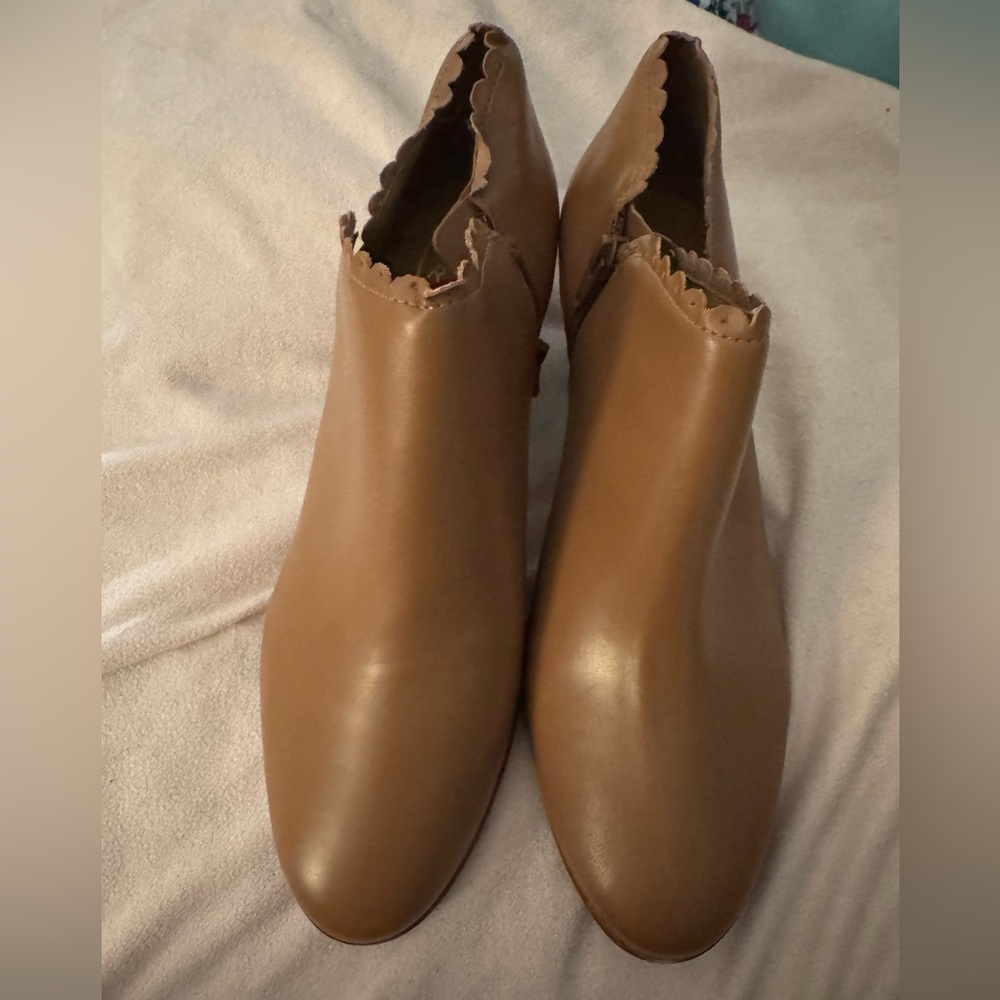 Jack rogers size 10 ankle boot